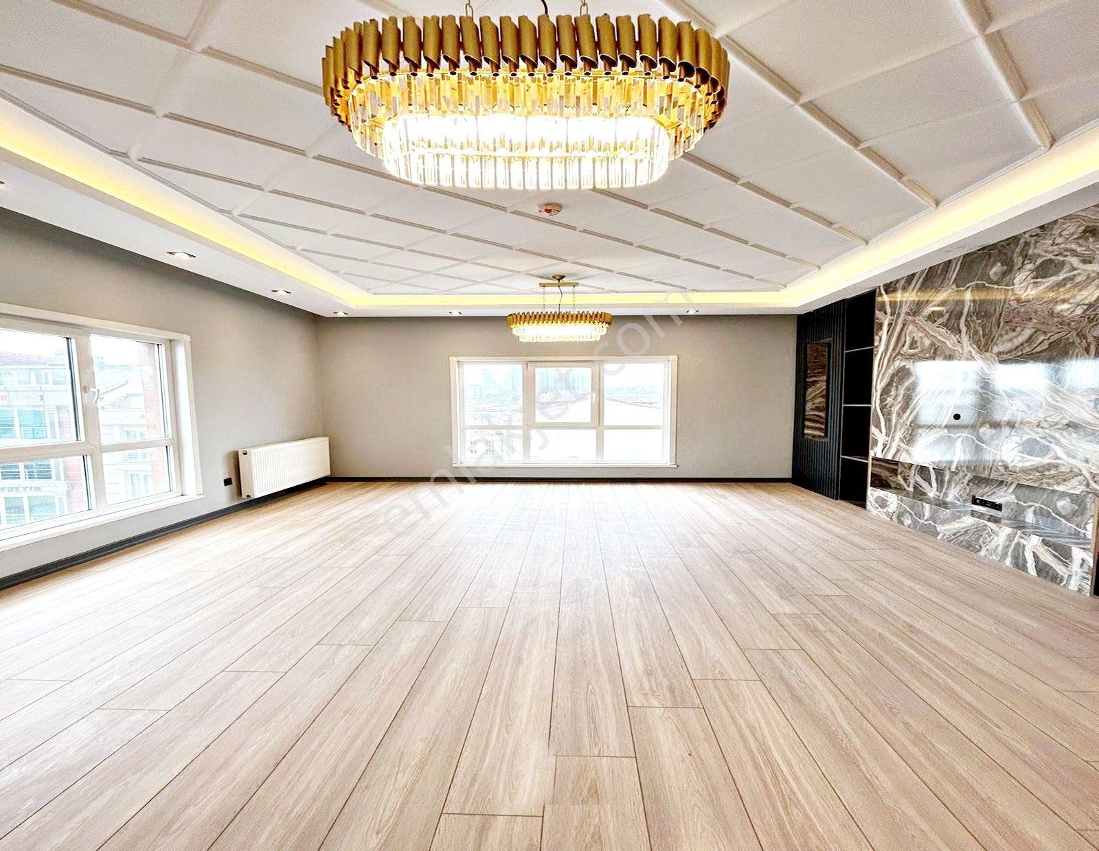 Ultra Lux Site İçinde Yüksek Kira Garantili Satılık 3+1 Balkonlu - Görsel 12