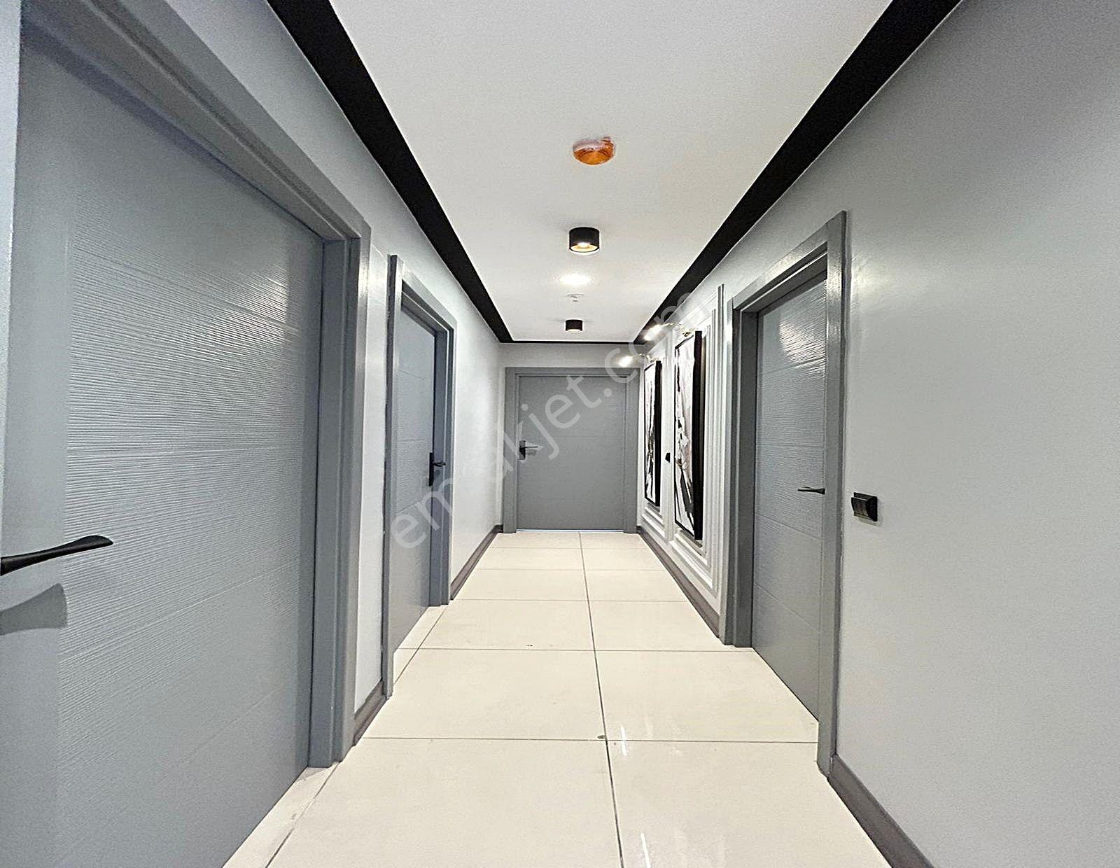 Ultra Lux Site İçinde Yüksek Kira Garantili Satılık 3+1 Balkonlu - Görsel 29