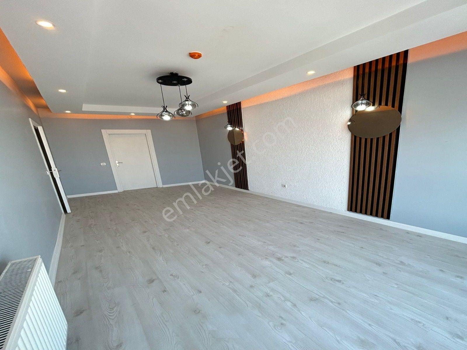 Ultra Lux Site İçinde Yüksek Kira Garantili Satılık 3+1 Balkonlu - Görsel 33