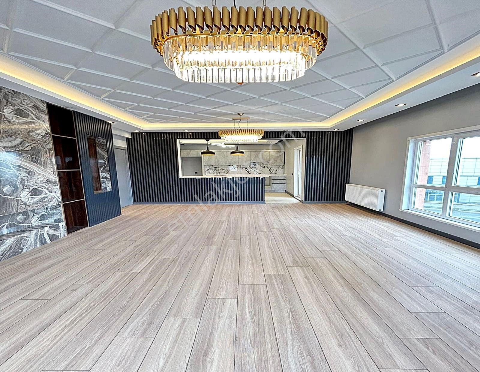 Ultra Lux Site İçinde Yüksek Kira Garantili Satılık 3+1 Balkonlu - Görsel 20