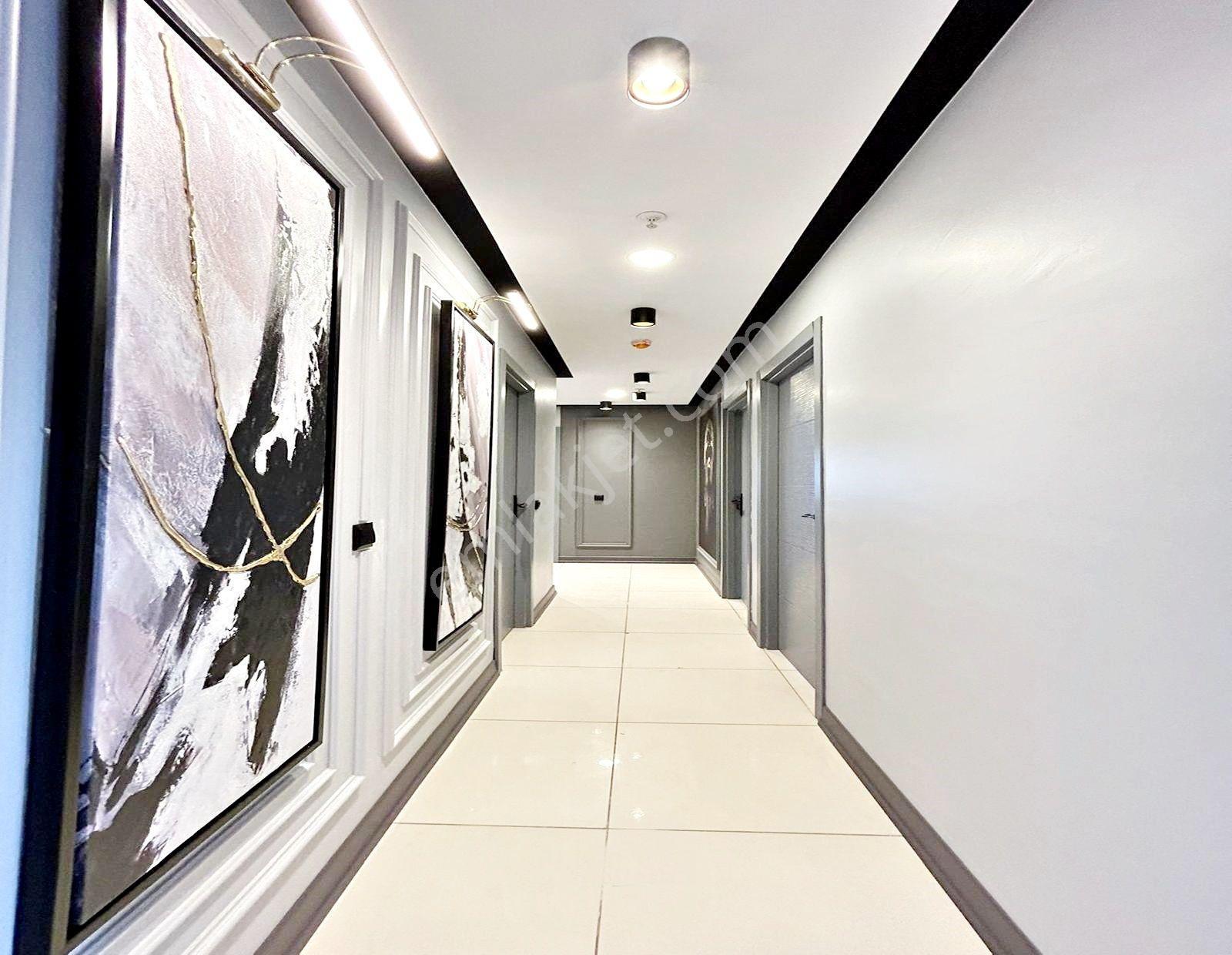 Ultra Lux Site İçinde Yüksek Kira Garantili Satılık 3+1 Balkonlu - Görsel 11