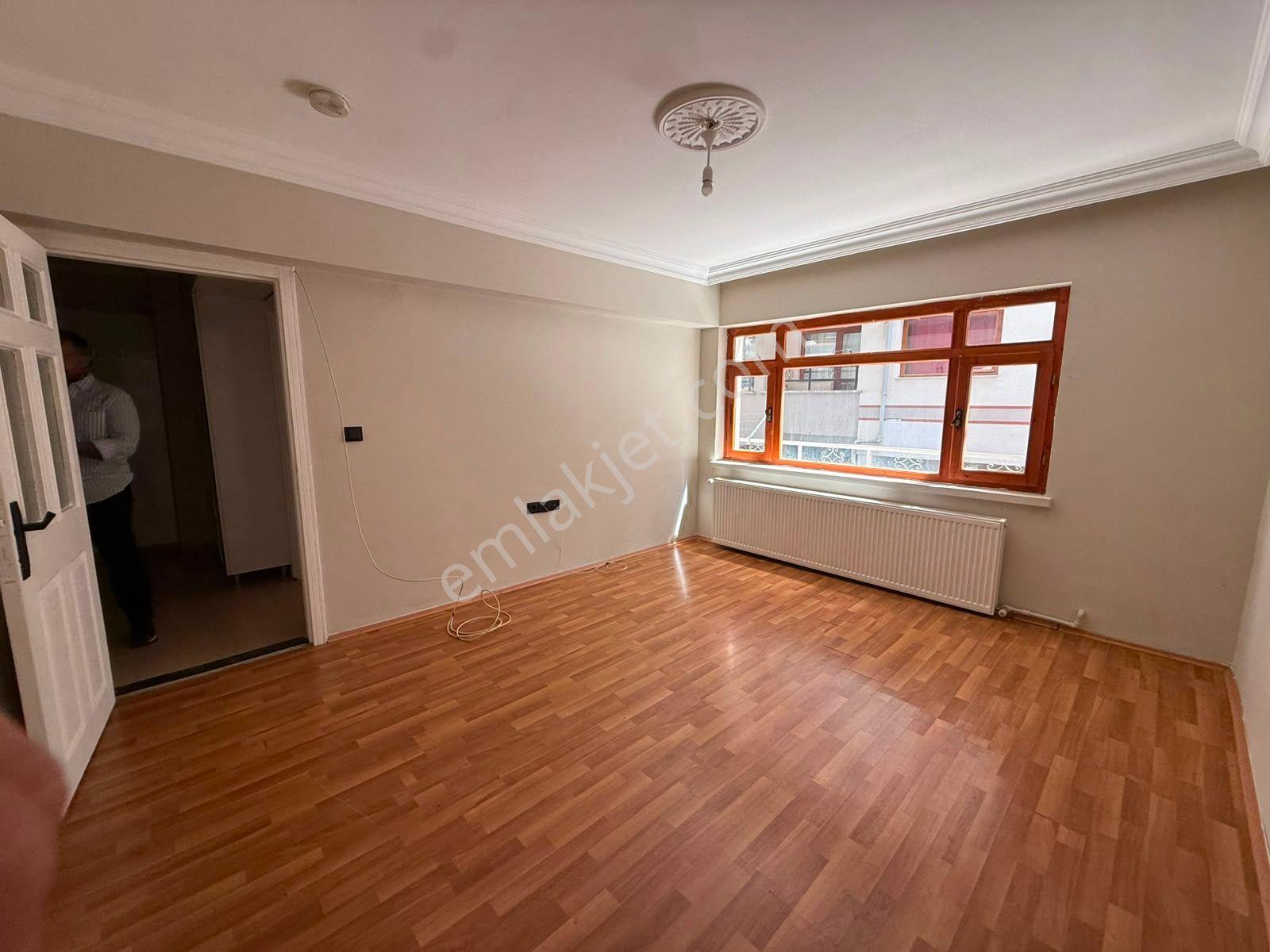 Uygun Kira Avantajıyla ! Kat Konumunda 3+1 Kiralık Daire - Görsel 2