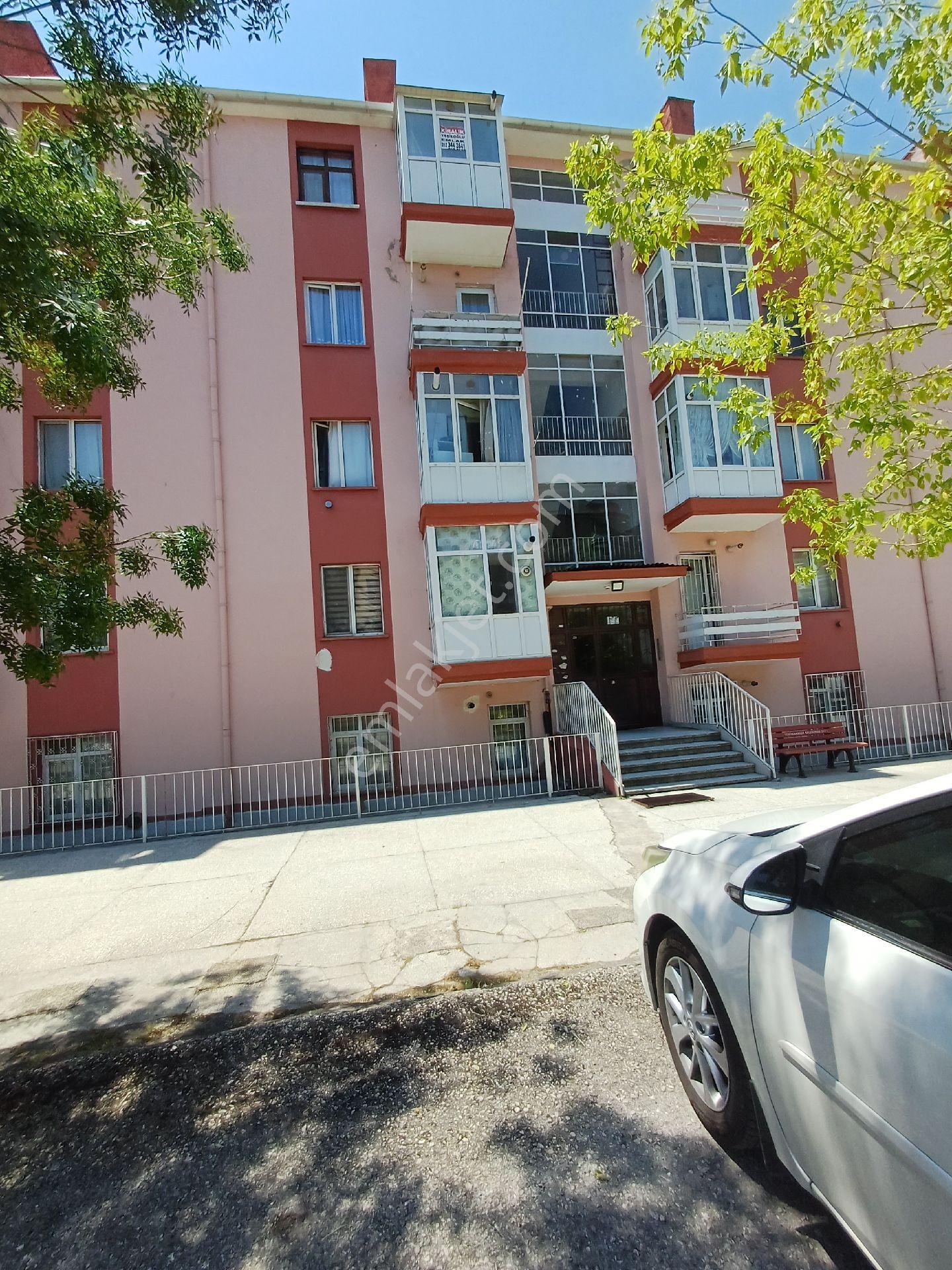 Yeşiloğlu Emlaktan Yenimahalle Merkezde Metro Yakınında Bakımlı Eşyalı 2+1 Daire - Görsel 31