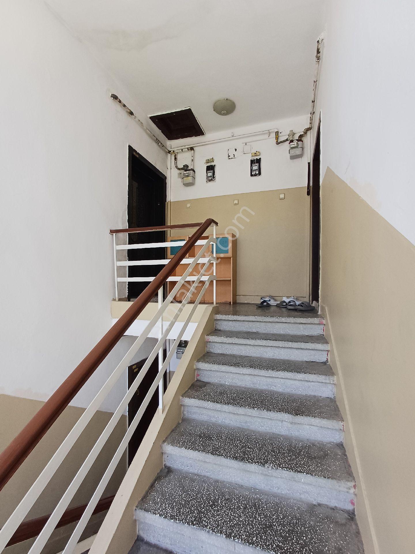 Yeşiloğlu Emlaktan Yenimahalle Merkezde Metro Yakınında Bakımlı Eşyalı 2+1 Daire - Görsel 32
