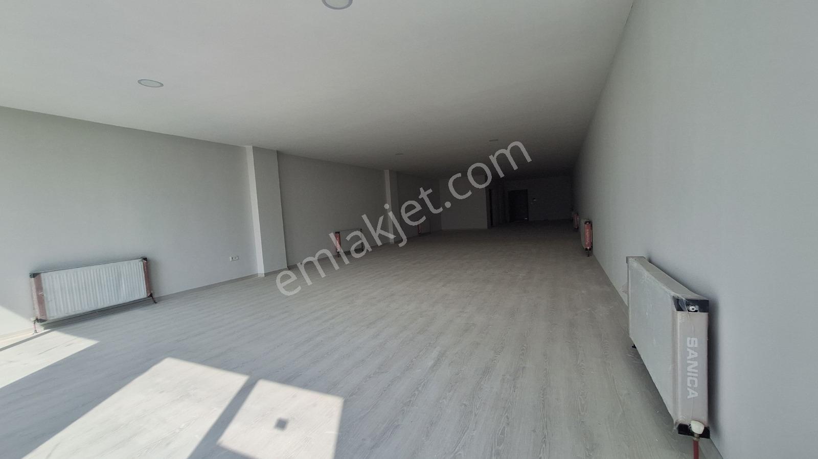 Profasor *dan 29 Ekim Özlüce De 160m2 Kiralık Ofisler