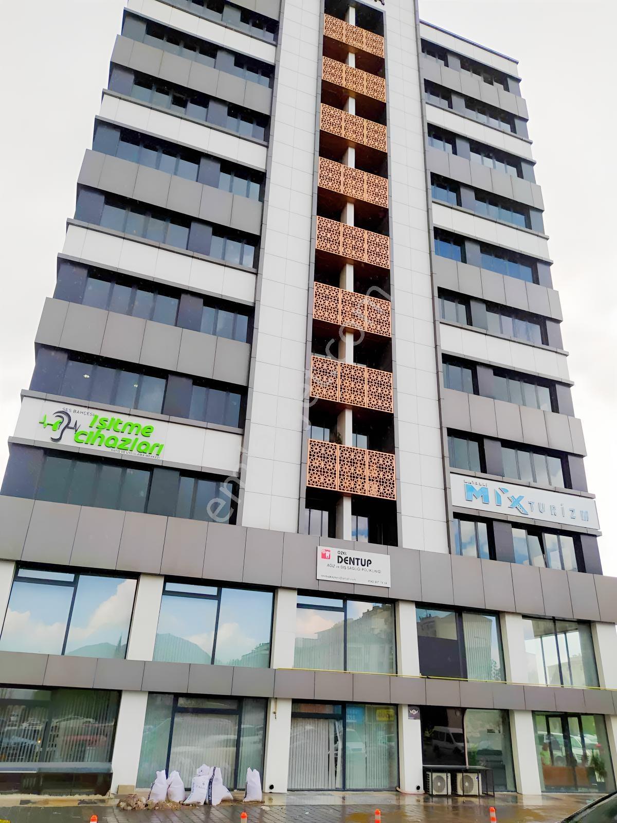 Megeden Tacettin Veli Üzerinde Kiralık Ofis - Görsel 13