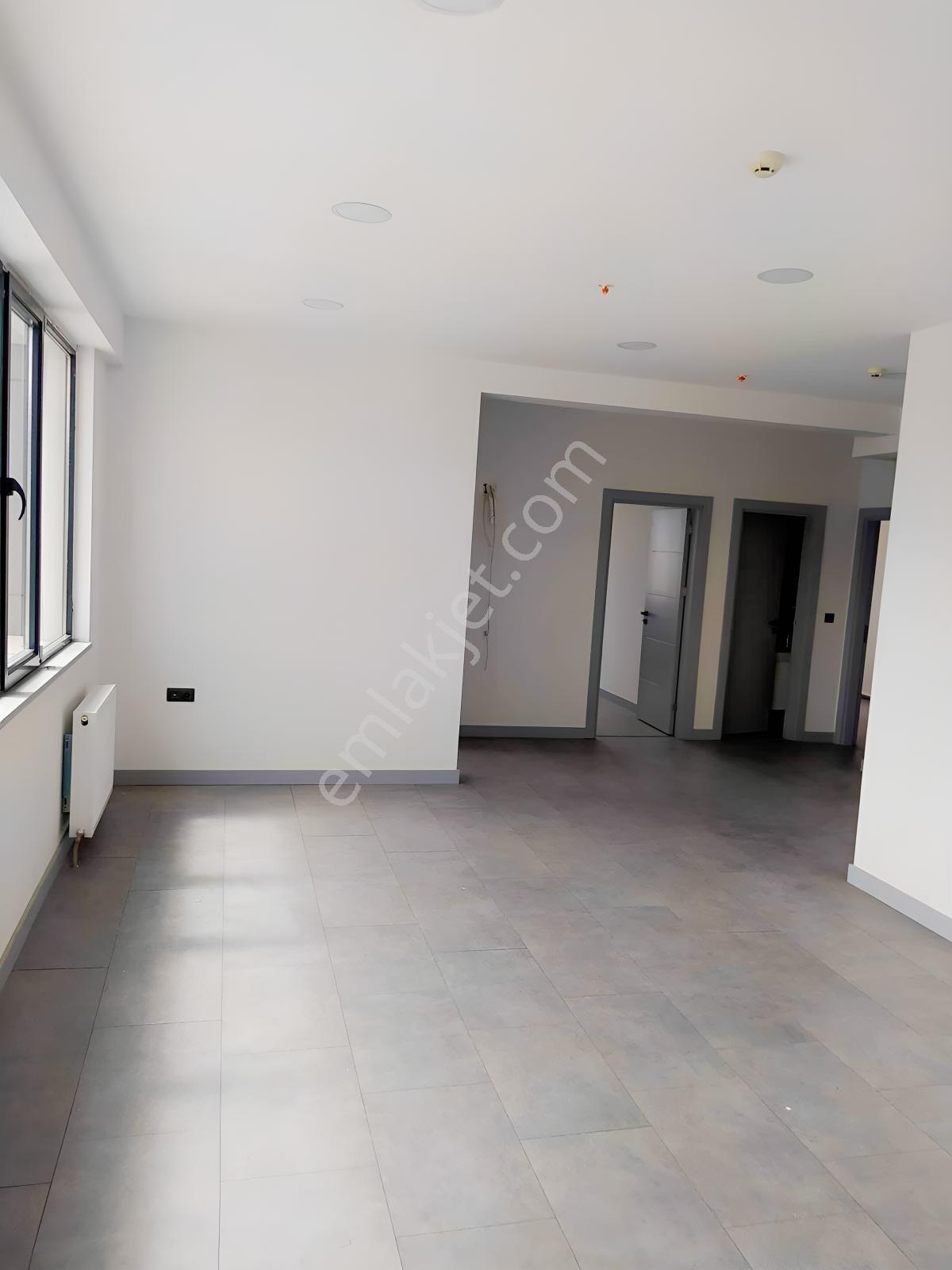 Megeden Tacettin Veli Üzerinde Kiralık Ofis - Görsel 7