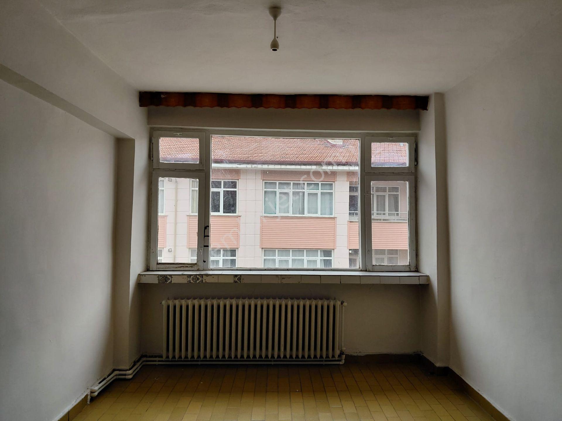 Şehrin Göbeğinde 3+1 Kiralık Daire - Görsel 9