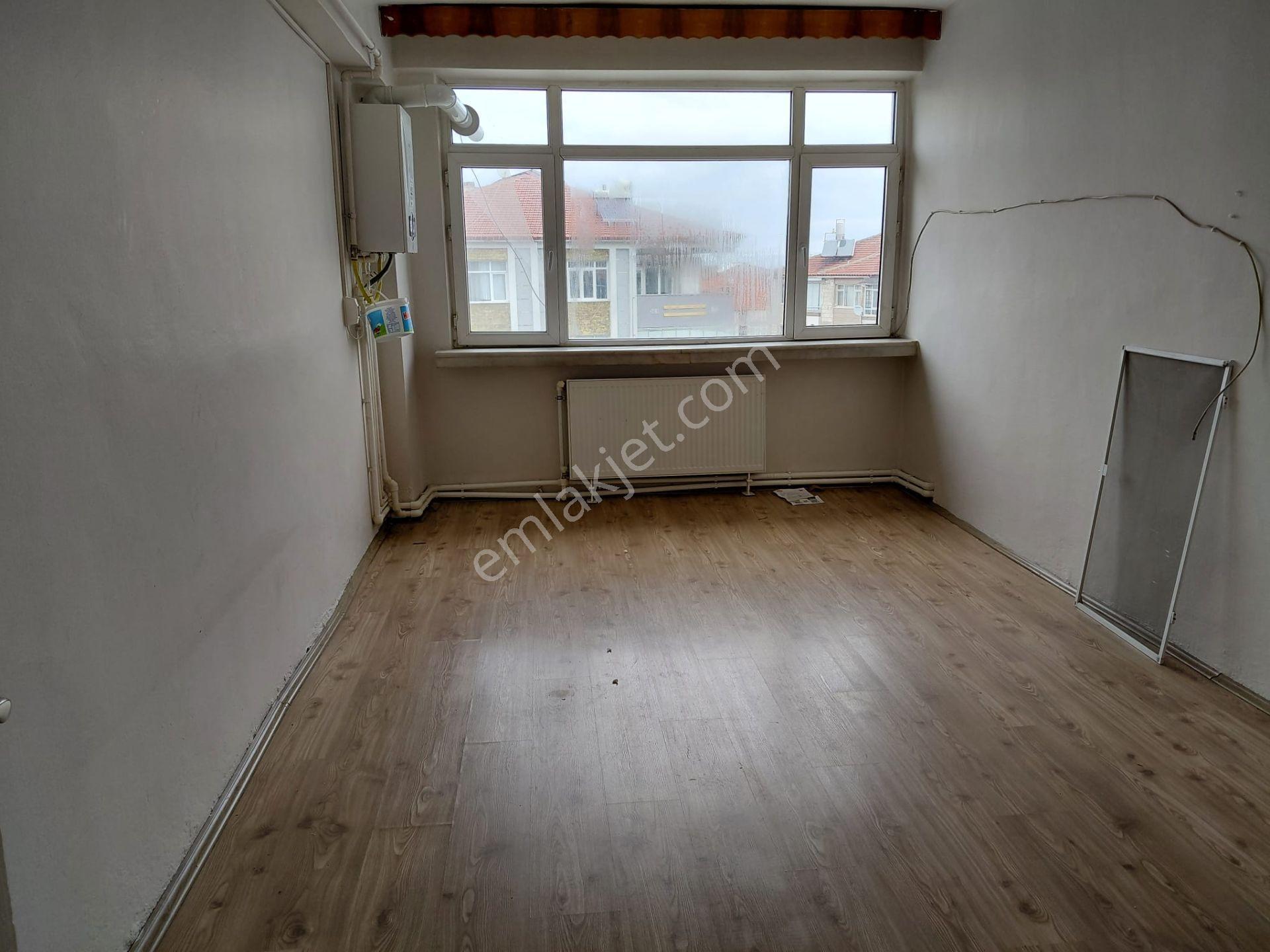 Şehrin Göbeğinde 3+1 Kiralık Daire - Görsel 12