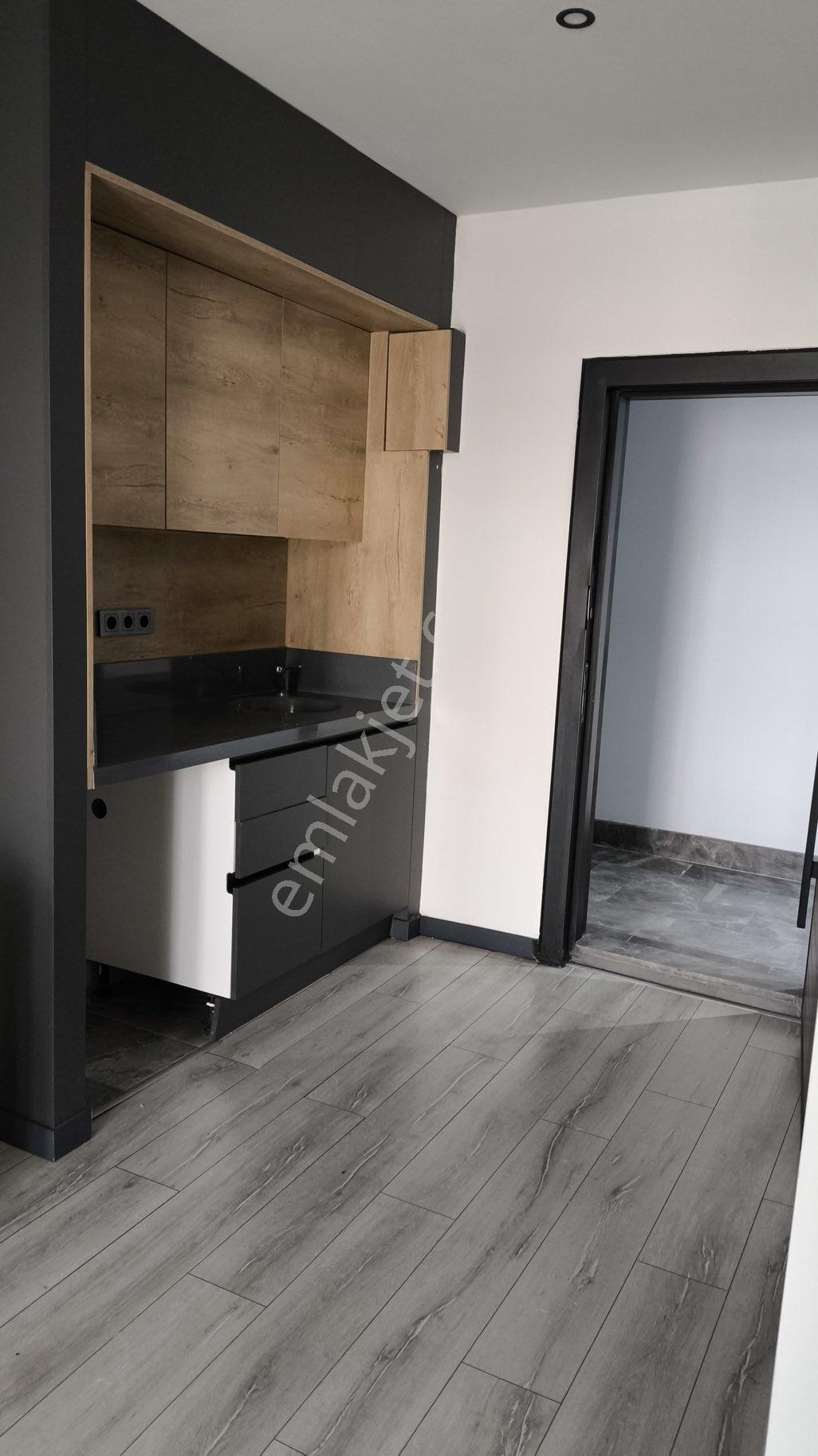 Şehir Merkezinde Kapalı Otoparlı 1 + 1 Kiralık Ofis - Görsel 28