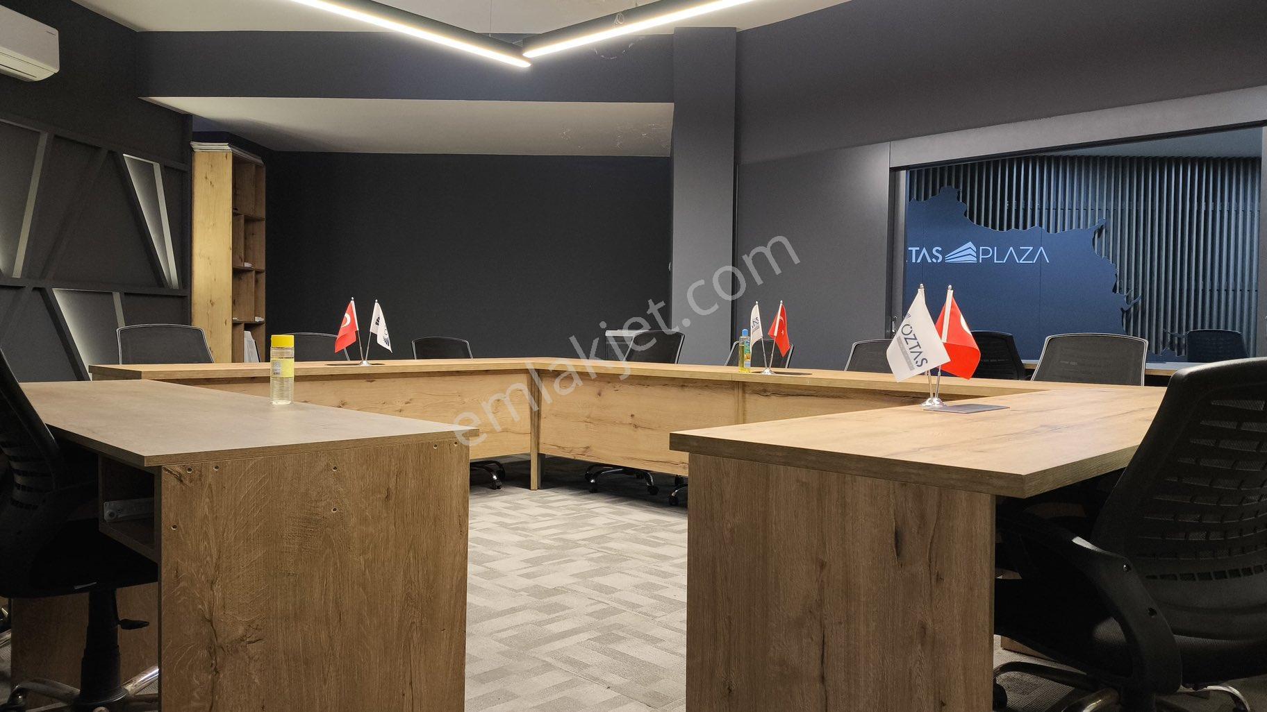 Şehir Merkezinde Kapalı Otoparlı 1 + 1 Kiralık Ofis - Görsel 17