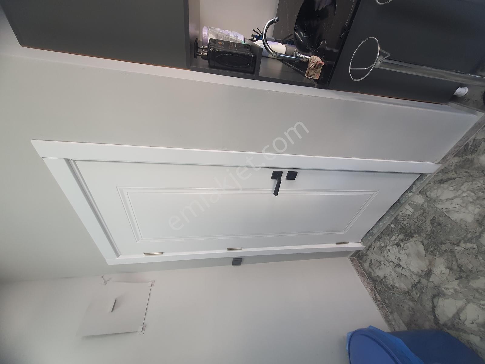 Karşıyaka Yalı Da Yapılı Bakımlı Köşe Konumlu Kiralık Dükkan - Görsel 12