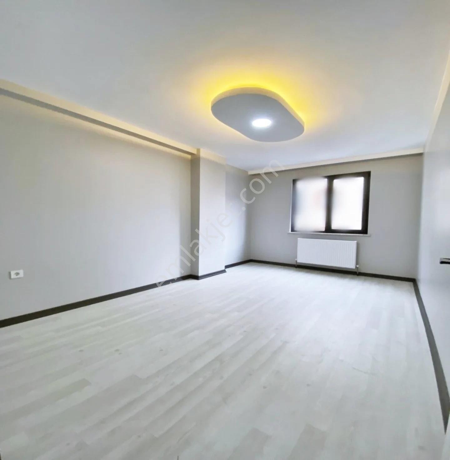 Kod 3280 Abdurrahmangazi Mah. Geniş Balkonlu Ferah 2+1 Satılık - Görsel 3