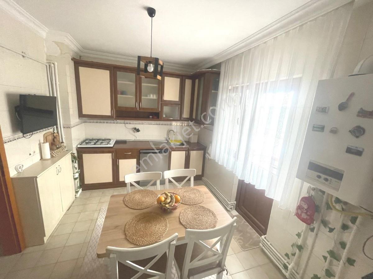 Emek 25. Cadde Ana Caddeye 1. Bina 3+1 Açık Otoparklı 100m2 Kom - Görsel 16