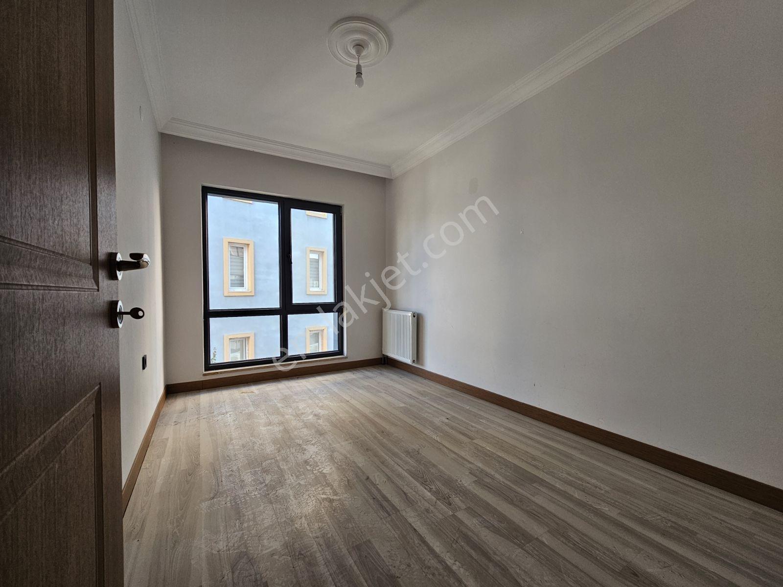 İlkadım Derecik'in En Nezih Lokasyonun Da 120m² Net Satılık 3+1 - Görsel 5
