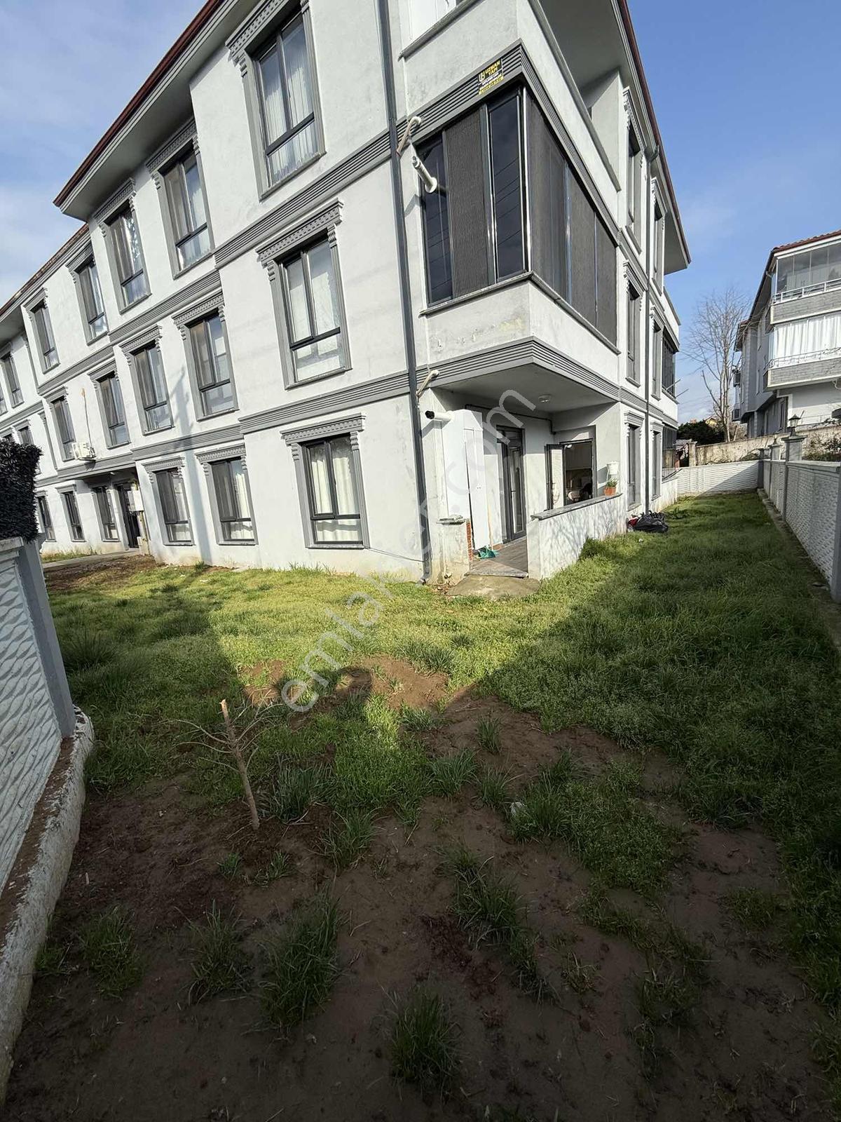 Karasu Merkez Aziziye Mahallesinde 3+1 Bahçe Kullanımlı - Görsel 18
