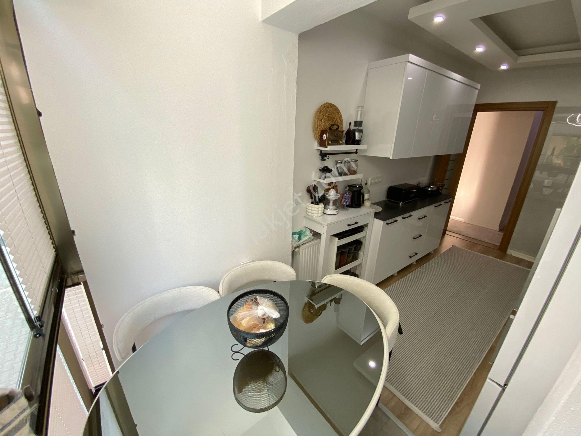 Acill Buca Şirinyer Merkez Yakını Hürriyet Mah.de 2+1 85m2 Dgazlı Ayrı Mutfak Satılık Daire - Görsel 32