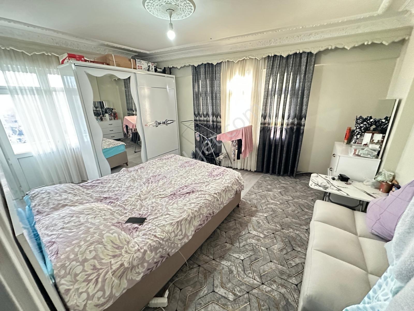 Işık Gayrimenkul'den Satılık Nizami Binada 2+1 15 Hisseli Daire - Görsel 8