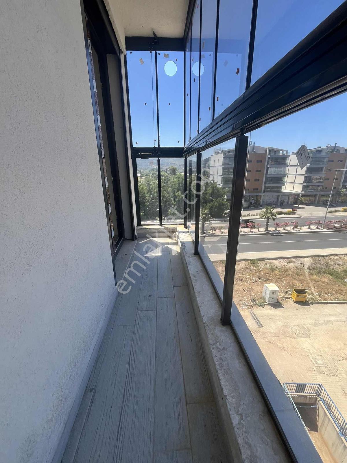 Güzelbahçe Yelki'de Kiralık 1+1,5 Daire - Görsel 11