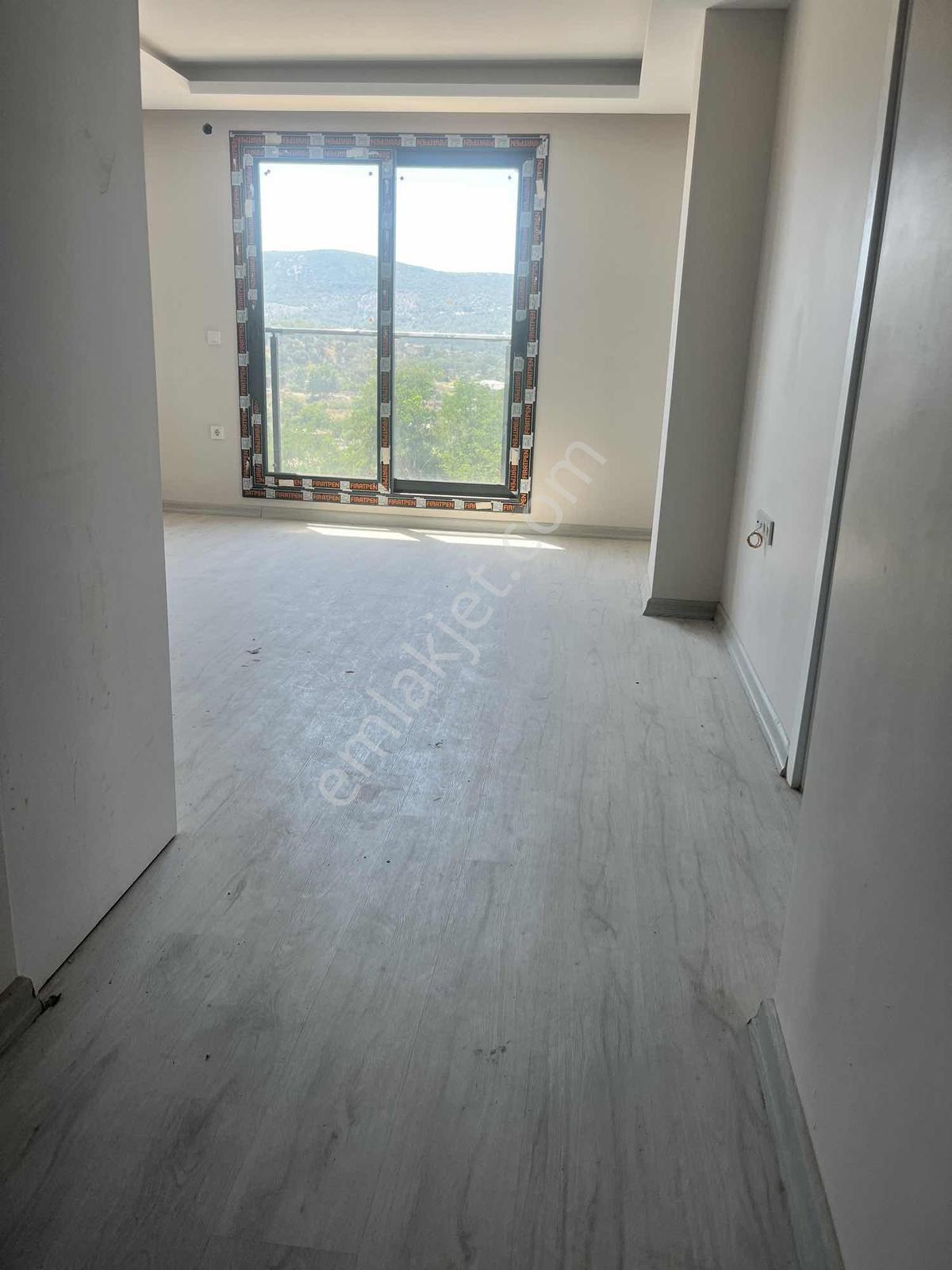 Güzelbahçe Yelki'de Kiralık 1+1,5 Daire - Görsel 7