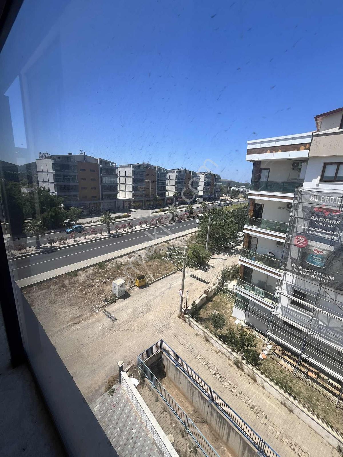Güzelbahçe Yelki'de Kiralık 1+1,5 Daire - Görsel 13