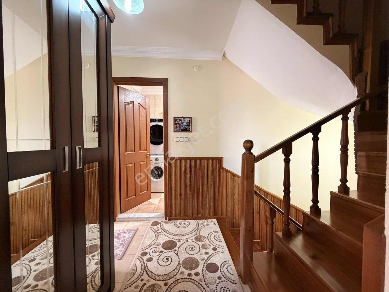 Onmax İskele'de Satılık 4+2 225 M2 Tripleks Doğalgazlı Villa - Görsel 18