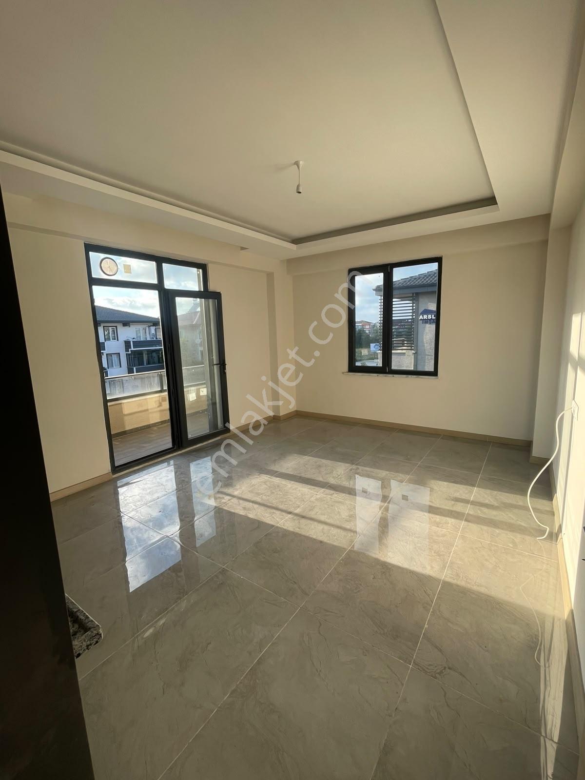 Arslan İnşaat Geniş Peyzaj 2 Havuzlu Kafeteryalı Lüks 2+1 Daire - Görsel 9