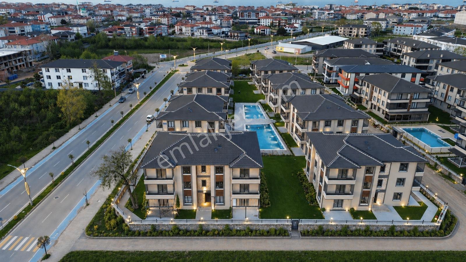 Arslan İnşaat Geniş Peyzaj 2 Havuzlu Kafeteryalı Lüks 2+1 Daire - Görsel 28