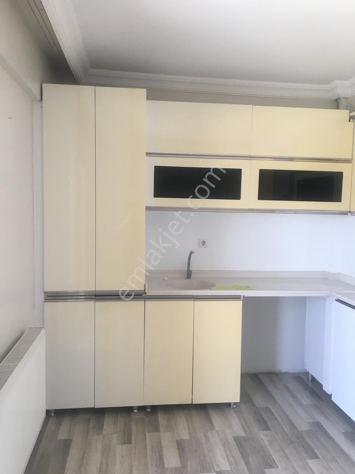 Özer Emlaktan Adliye Civarı 3+1 - Görsel 14