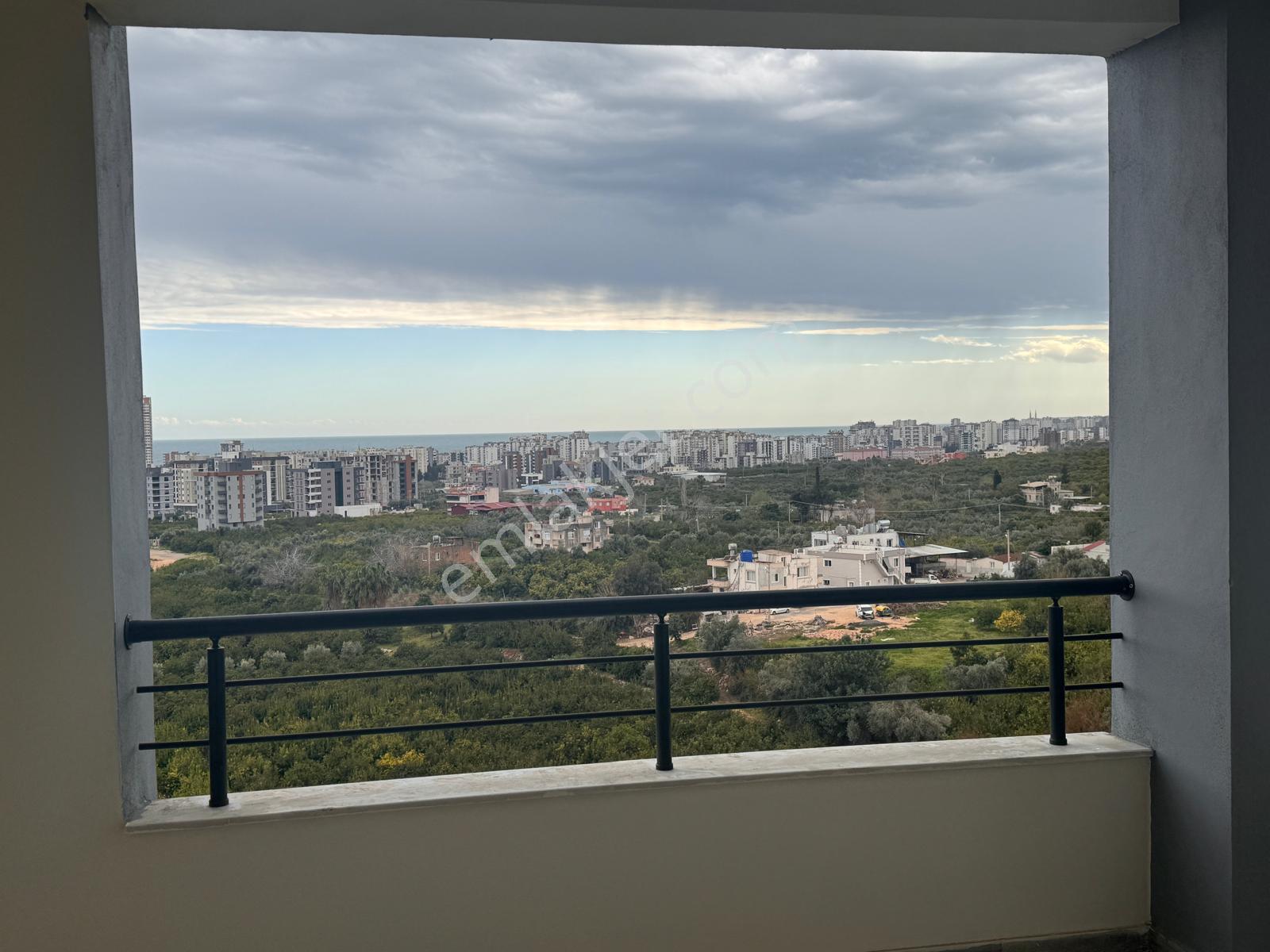 Akdeniz Mahallesi Yeni Bina Geniş 2+1 Deniz Manzaralı Ebeveyn Banyolu - Görsel 6