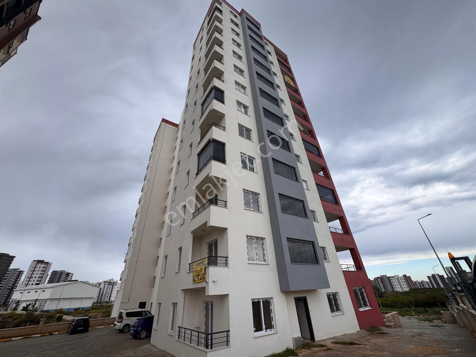 Akdeniz Mahallesi Yeni Bina Geniş 2+1 Deniz Manzaralı Ebeveyn Banyolu - Görsel 31