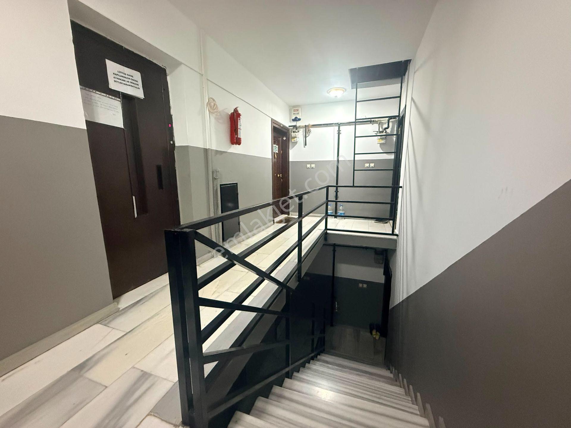 Ümraniye Esenevler 'de Merkezi Konumda Klimalı Kiralık 2+1 Daire - Görsel 7