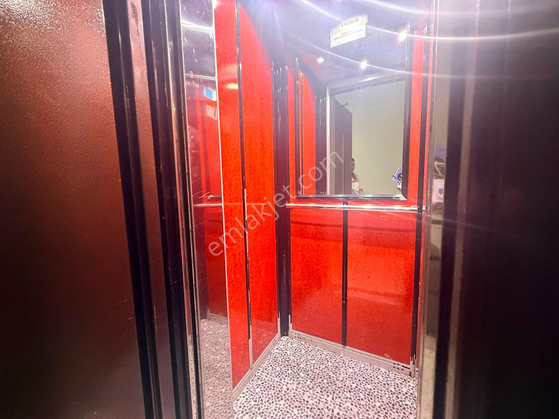 Ümraniye Esenevler 'de Merkezi Konumda Klimalı Kiralık 2+1 Daire - Görsel 6