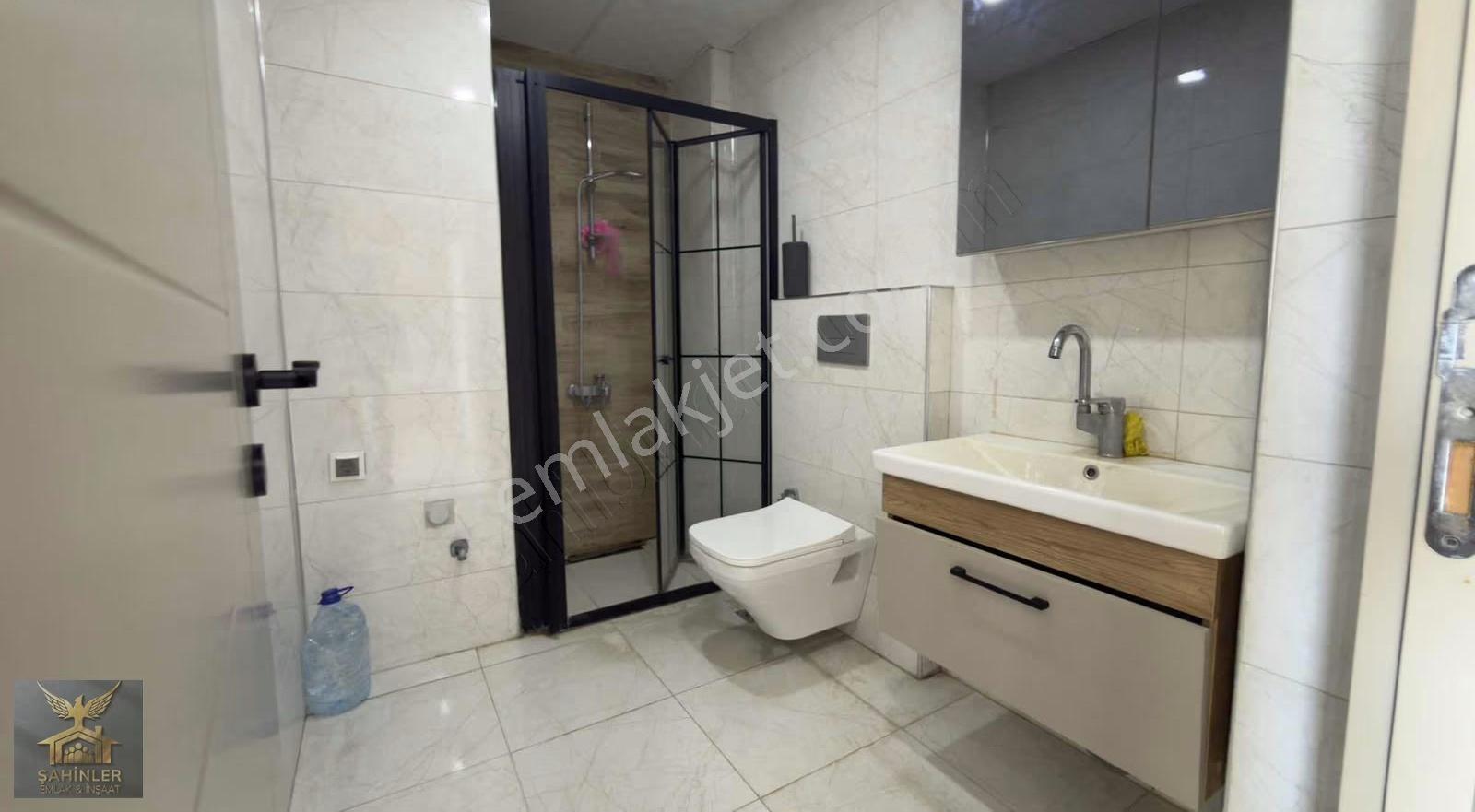 1+1 Havuzlu İskanlı Full Eşyalı Kiralık - Görsel 8