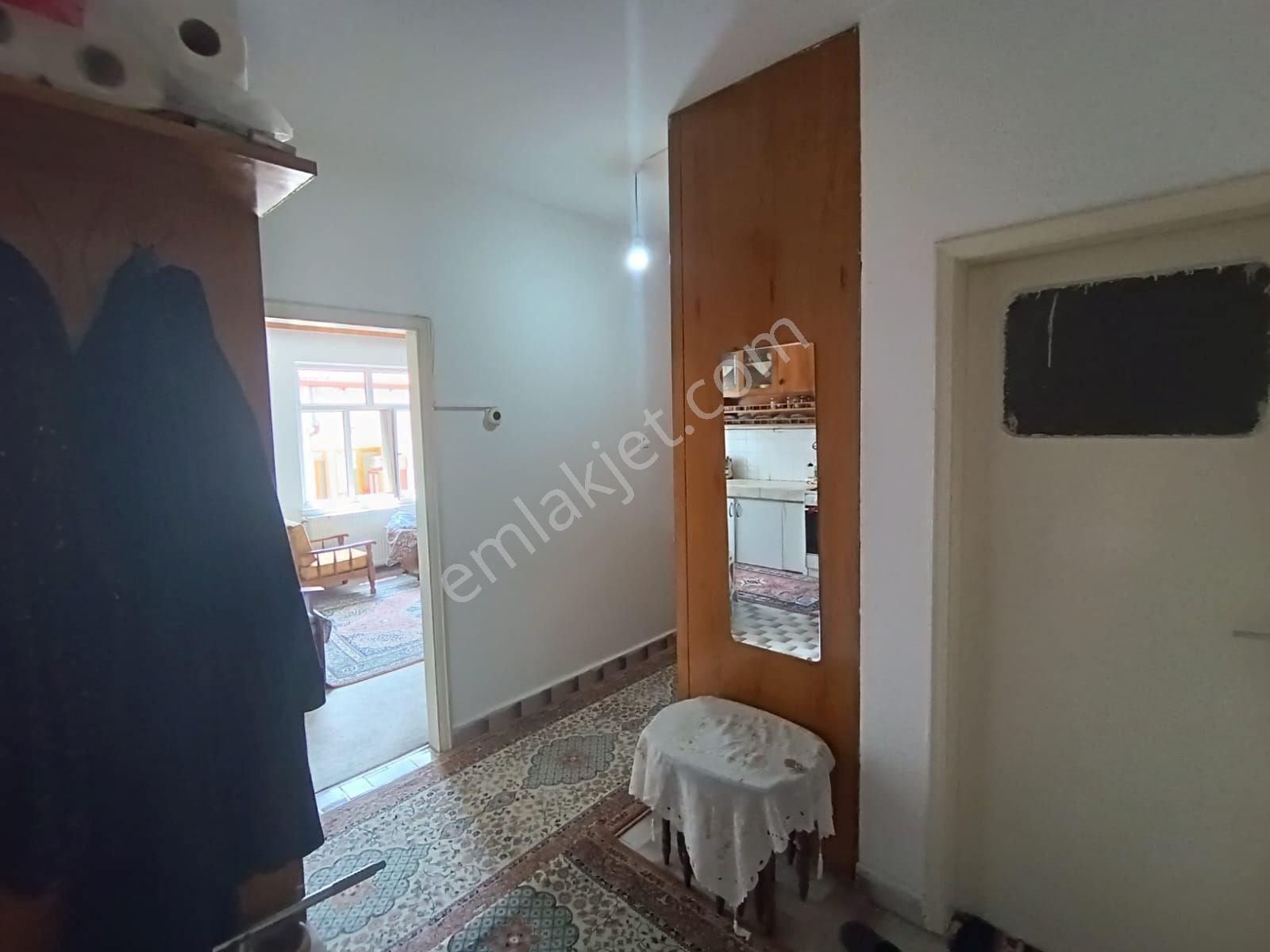 Isparta Merkez Gazi Kemal Mahallesinde Satılık Daire - Görsel 14