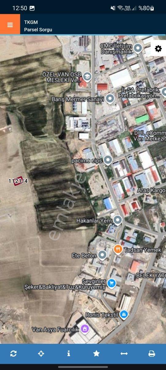 Erciş Yolunun Dibinde Bir Dönüm Arsa - Görsel 3