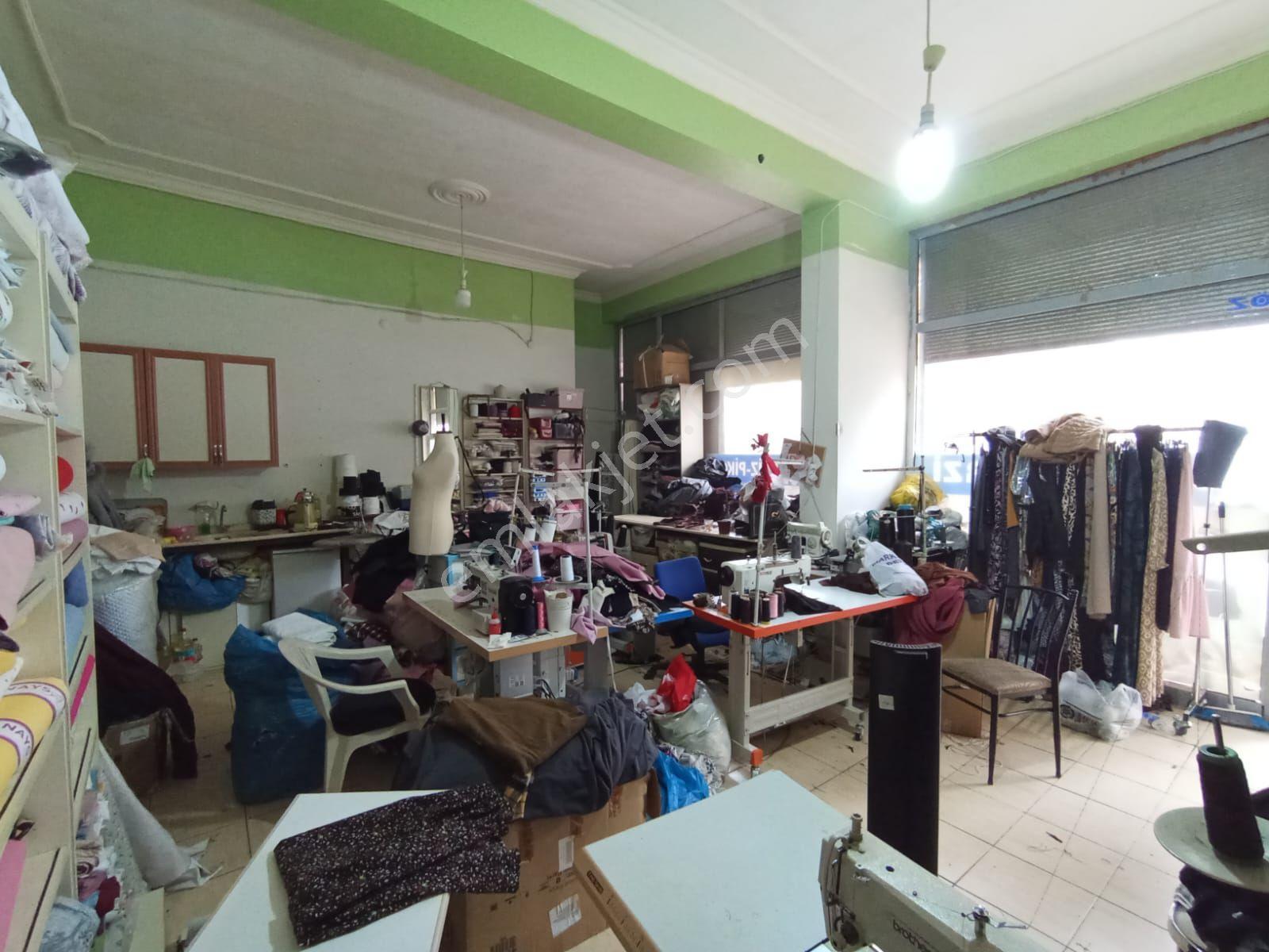 Kent Meydanı Civarı (45 M2) Kolonsuz İşlek Konumda Kira Getirisi Yüksek Fırsat Dükkan