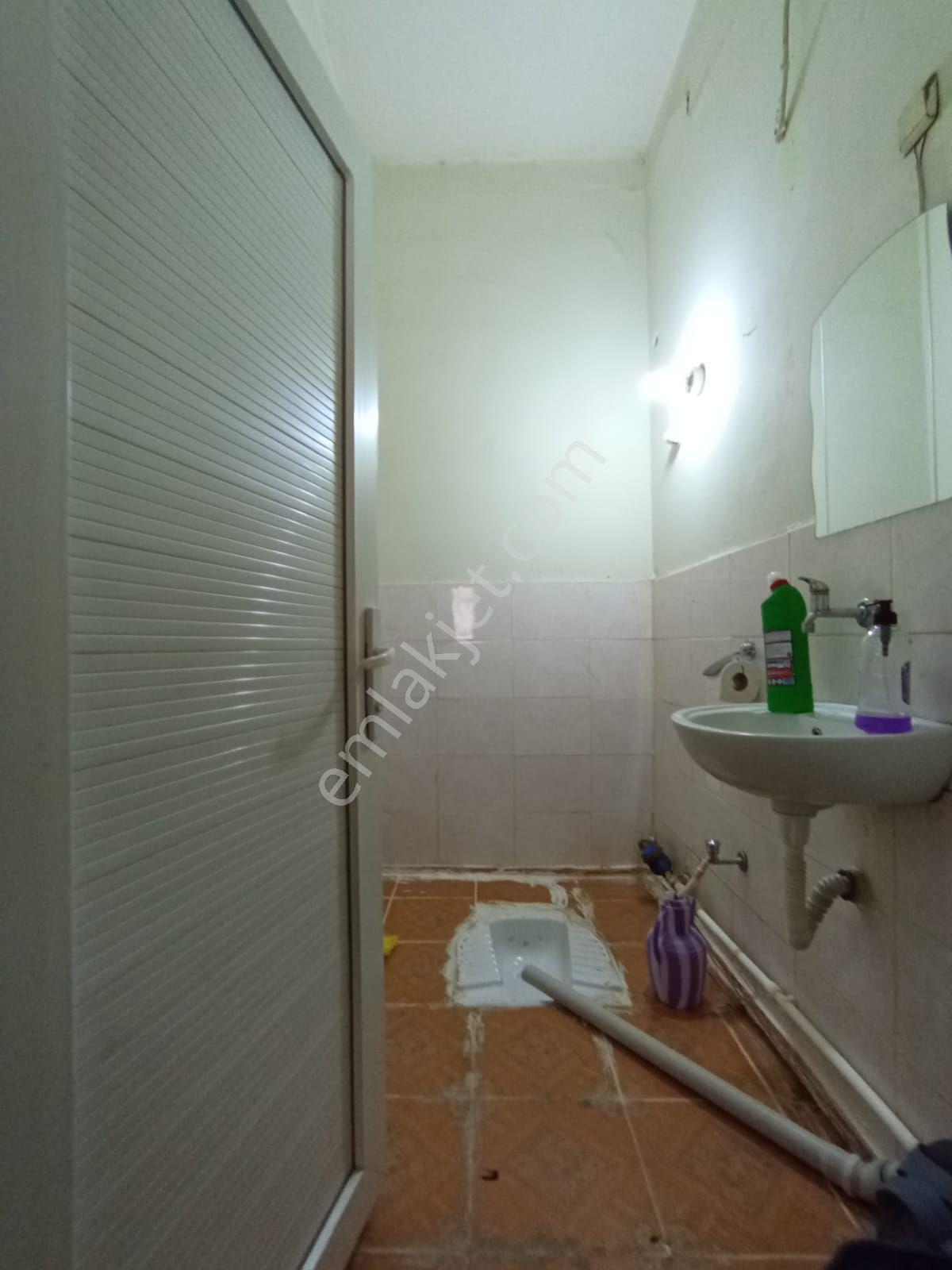 Kent Meydanı Civarı (45 M2) Kolonsuz İşlek Konumda Kira Getirisi Yüksek Fırsat Dükkan - Görsel 6
