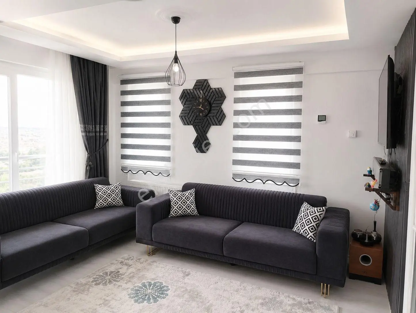 Turpa Lotus'tan Ayrancılar İnönü Mahallesinde Bahçeli, Yenilenmiş Satılık Daire - Görsel 2
