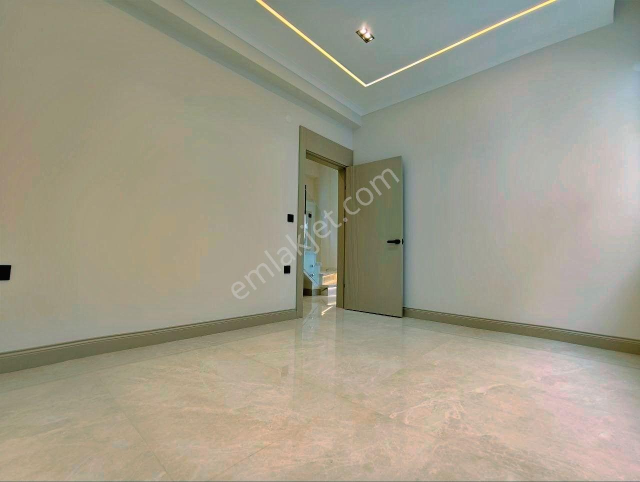 Uytundan Gürede Full Panoramik Deniz Manzaralı Müstakil 4+1villa - Görsel 31