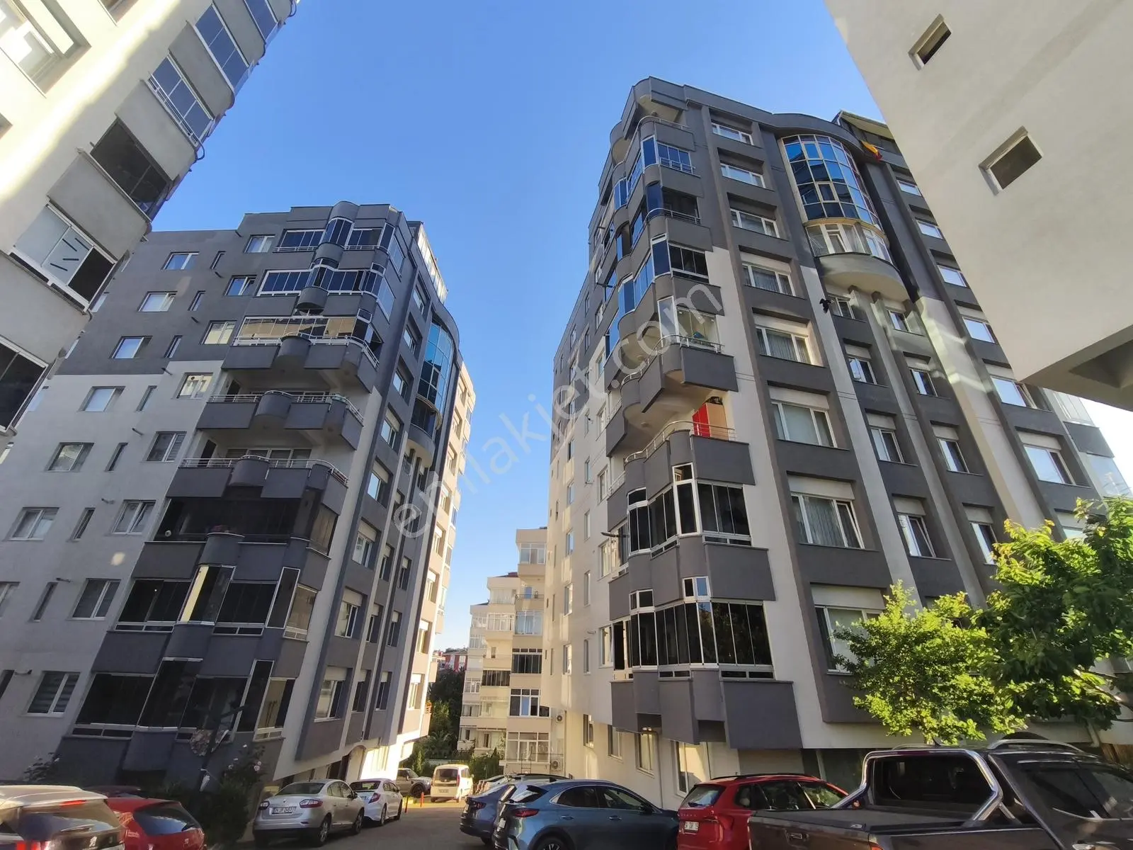 Taşdelen Koru 7 Sitesinde 135m2 3.kat Satılık 3+1(aciill)