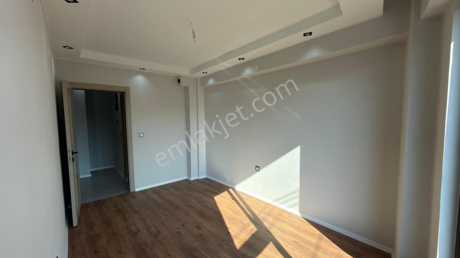 Rba'dan Sütlüce Mh. İstiklal Cd. Üzerinde Satılık 1+1 Apart - Görsel 4