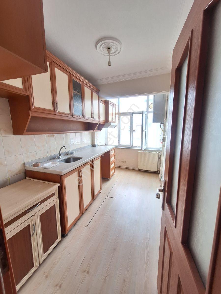 Hürriyette Kiralık 2+1 4.kat Daire - Görsel 2