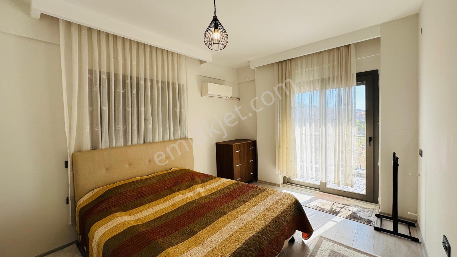 Foça Hacıveli Mah. 2+1 Eşyalı Kiralık Dubleks Villa - Görsel 4
