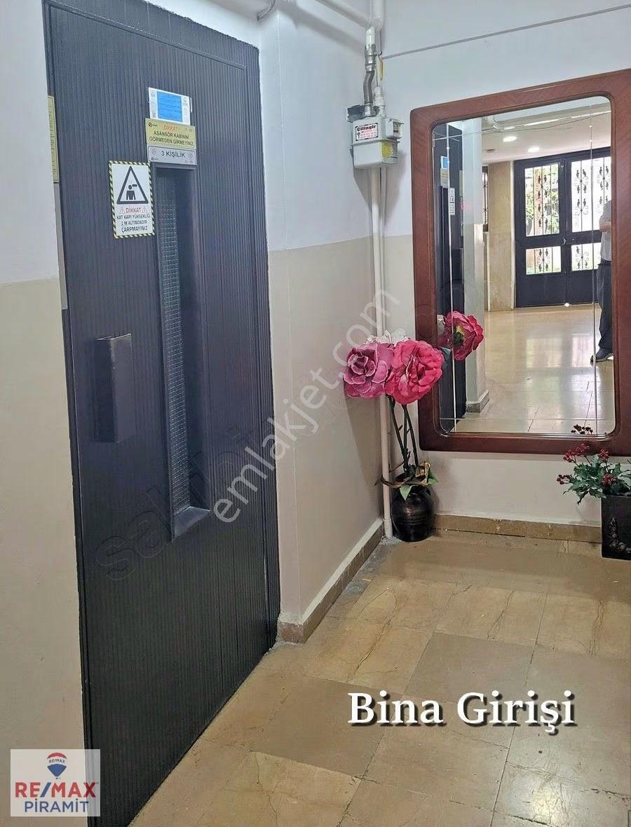 Emsalsiz Acıbademin En İyi Lokasyonunda Cadde Üzeri Binada 4+1 - Görsel 10