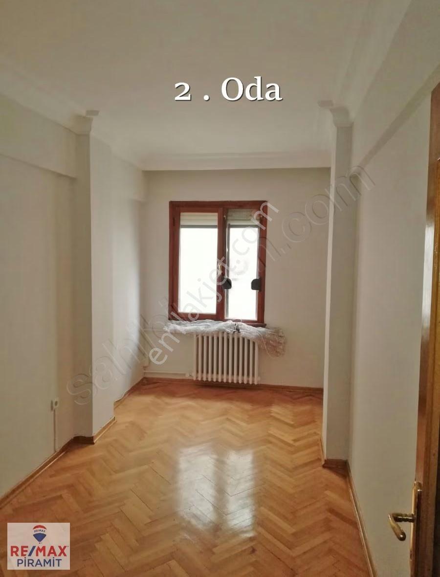 Emsalsiz Acıbademin En İyi Lokasyonunda Cadde Üzeri Binada 4+1 - Görsel 14