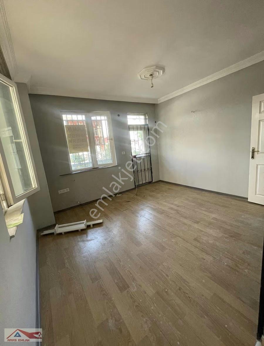 Okula Cephe Yüksek Giriş 1+1 Caddeye Yakın Tadilatı Yapıldı - Görsel 20