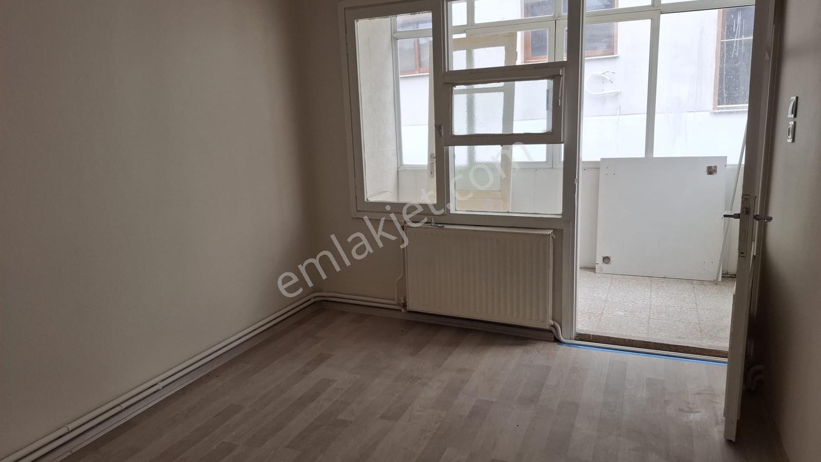 Kiralık, 2+1, Geniş Tip Daire, Bostanlı Çarşı, Merkezi Konum - Görsel 9