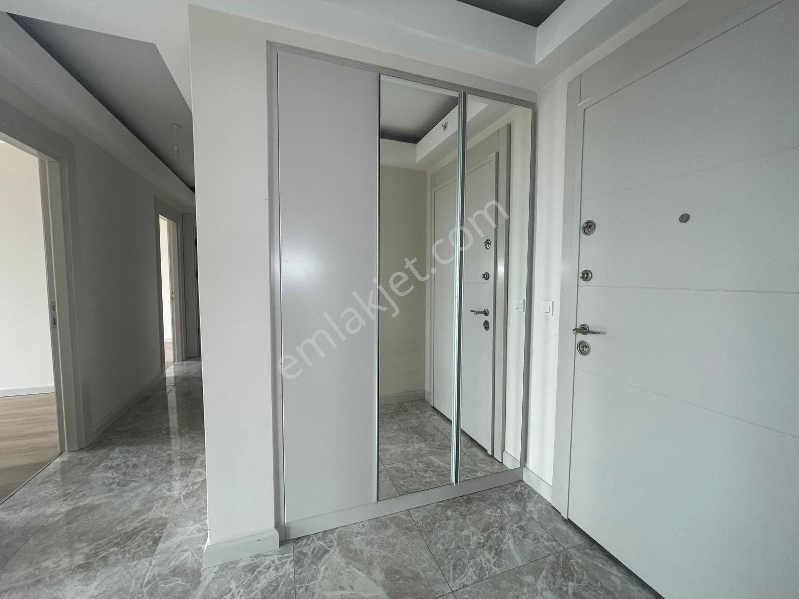 Nusret Öztürk Maltepe Suryapı Yeşil Mavi Sitesi Kiralık 3+1 - Görsel 54