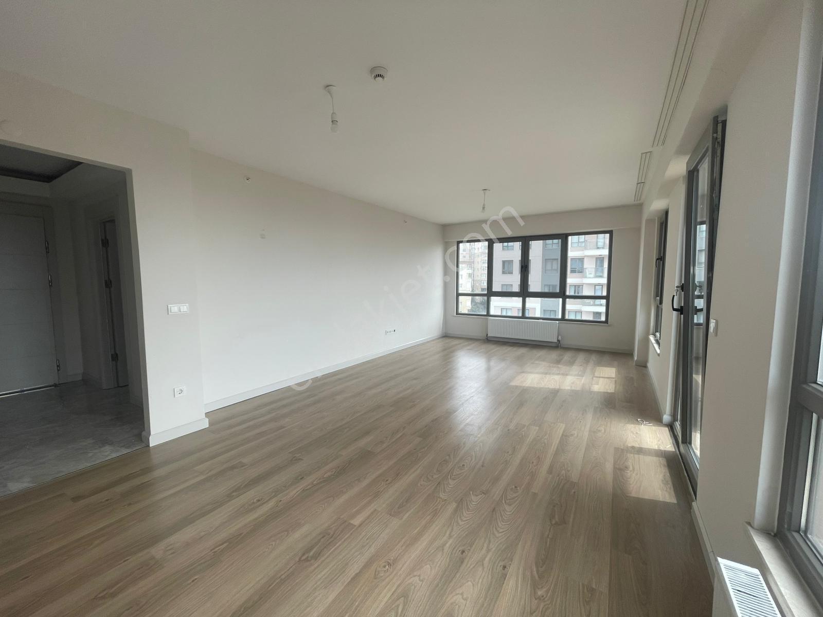Nusret Öztürk Maltepe Suryapı Yeşil Mavi Sitesi Kiralık 3+1 - Görsel 23